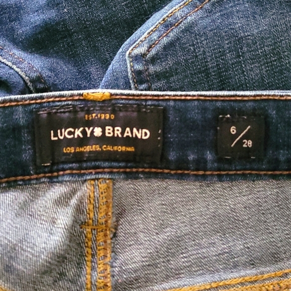 Lucky Brand "Bridgette Skinny" high-rise medium wash jeans, size 28. - Picture 10 of 11